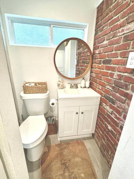 Villa Downtown Dream- Relaxing Escape In Downtown Pensacola Extérieur photo